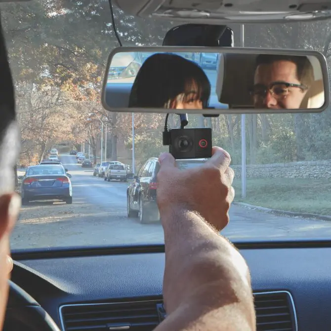 Ako si vybrať kameru do auta - autokamery Garmin